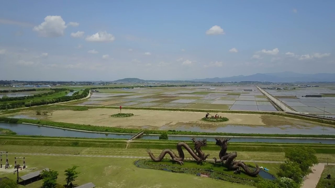 김제 벽골제의 제방풍경, 쌍용이 바라다 보이는 김제 평야 벽골제